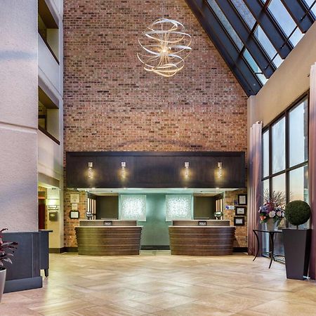 Doubletree By Hilton Johnson City Exterior photo