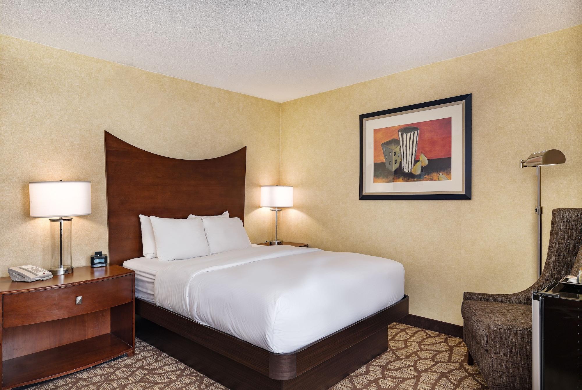Doubletree By Hilton Johnson City Exterior photo