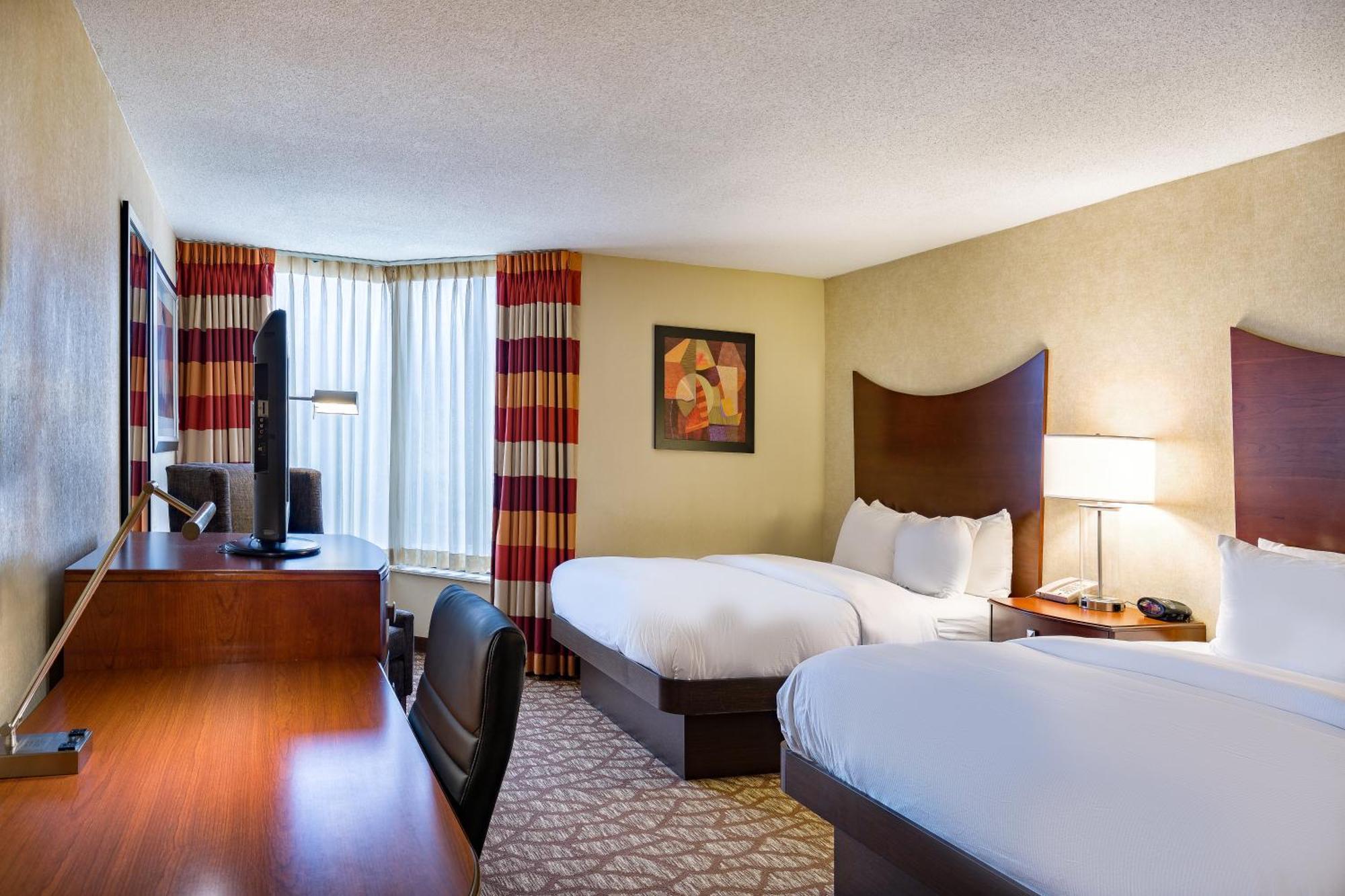 Doubletree By Hilton Johnson City Exterior photo